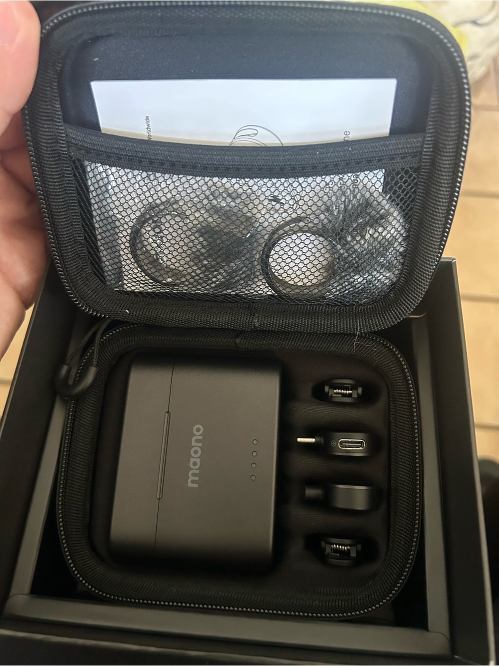 Maono Wave T5 wireless lavalier microphone kit